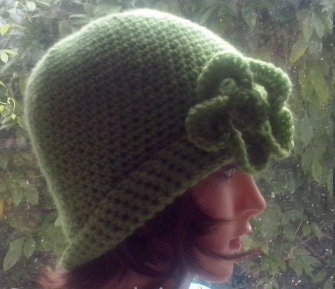 Stylish Daisy Hat - Apple Green